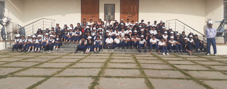 Social Impact Tour-Hiware Bazar & Buckewadi – DES School